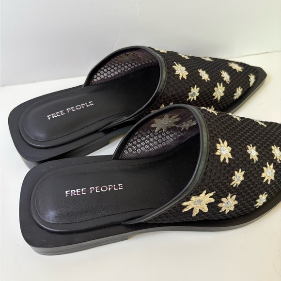 NWOT Free People Becky Daisy Mules Size 6 - Picture 9 of 11